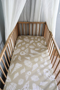 SANDSHELLS MUSLIN FITTED COT SHEET